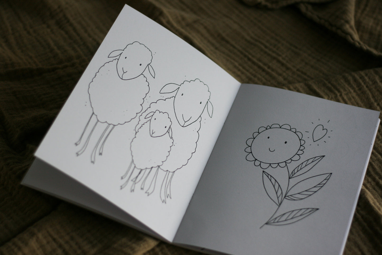 En liten fargeleggingsbok (A5)